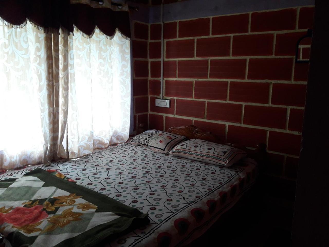 Saif Home Stay Kushālnagar Dış mekan fotoğraf